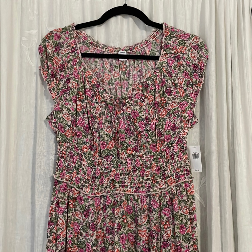 Old navy floral midi dress -New with tags